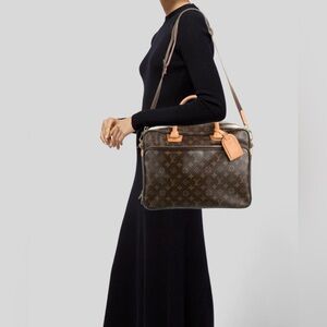 Louis Vuitton Monogram Icare AUTHENTIC